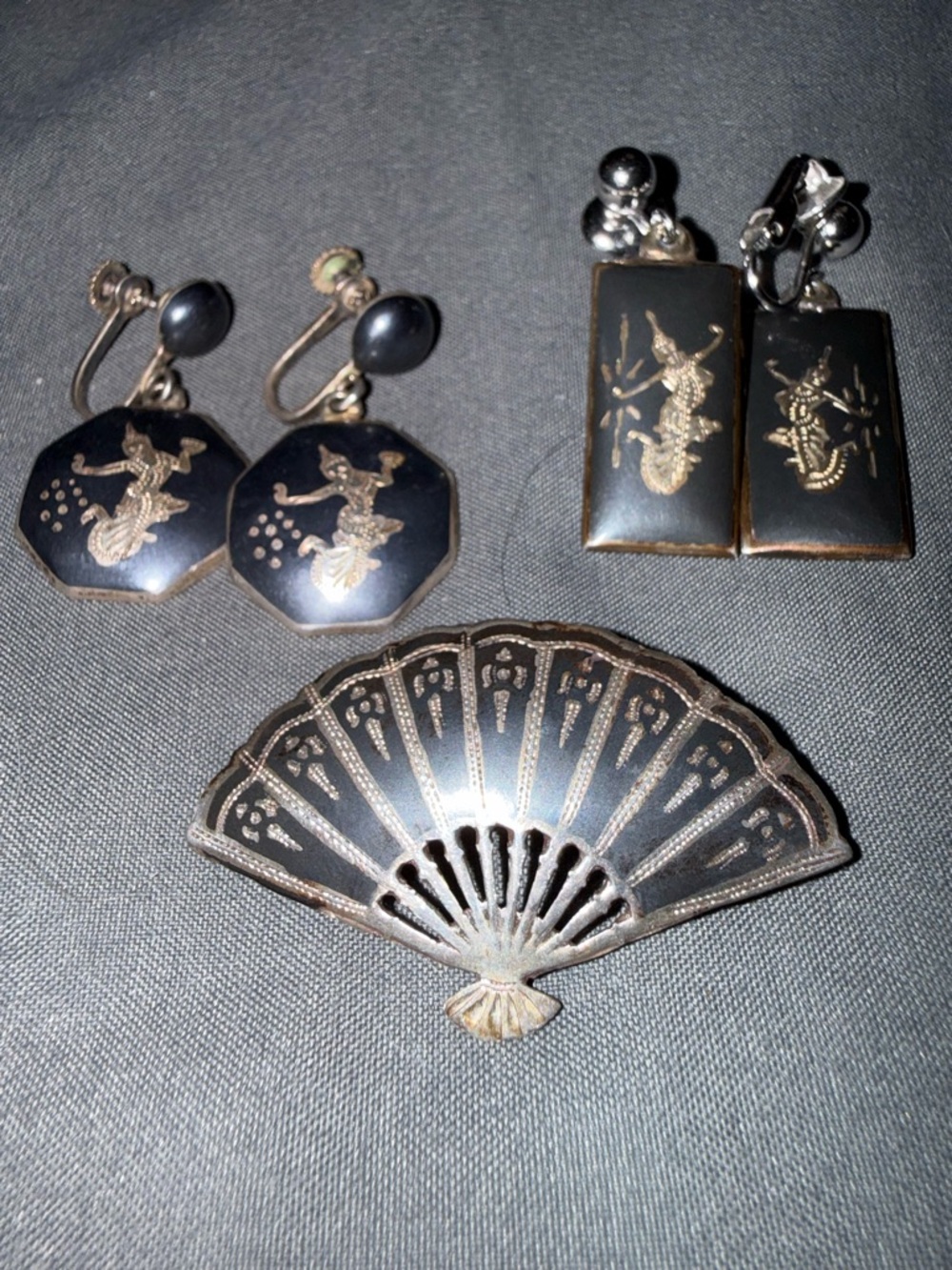 Vintage Siam 925 Black and‎ silver Fan Brooch with Earrings